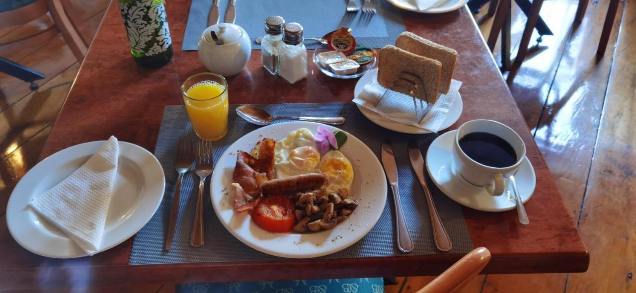 137 High Street Guest House غراهامستاون المظهر الخارجي الصورة